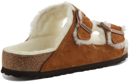 Sandali Birkenstock Arizona Shearling a doppio cinturino in camoscio puro visone
