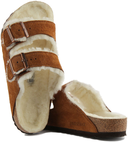Sandali Birkenstock Arizona Shearling a doppio cinturino in camoscio puro visone